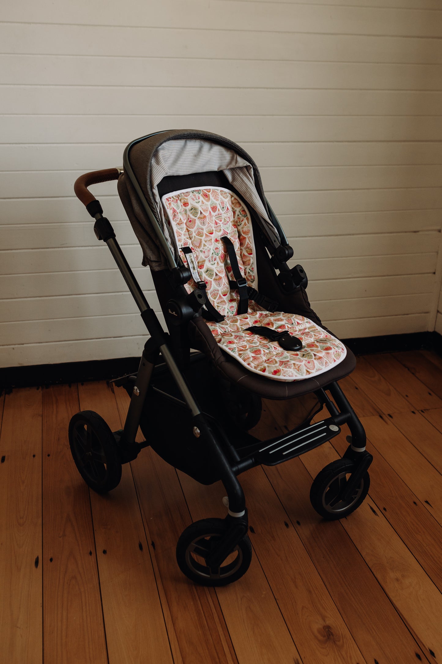 REVERSIBLE PRAM LINER - FLORAL SCALE