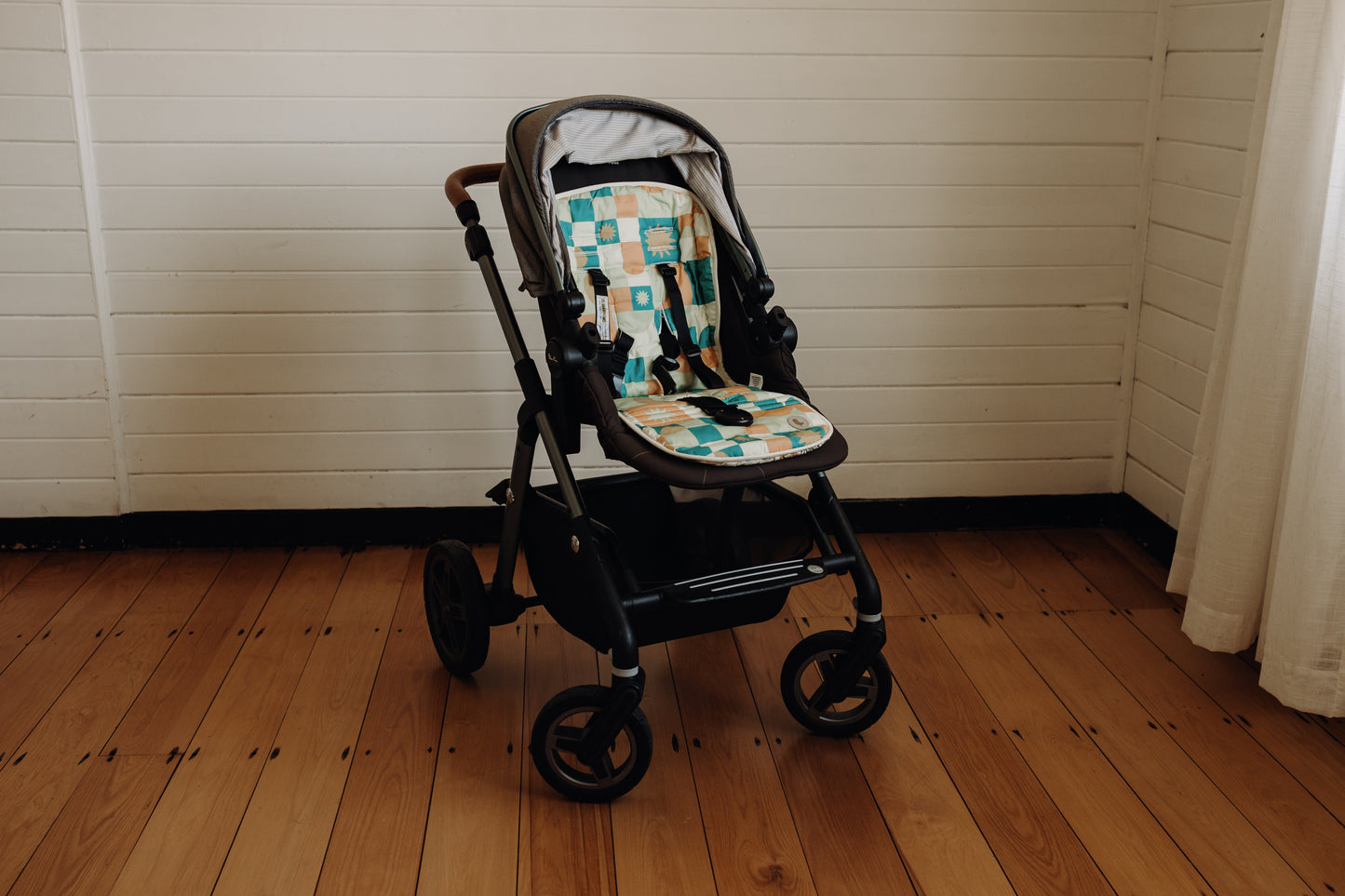 REVERSIBLE PRAM LINER - KING OF THE JUNGLE